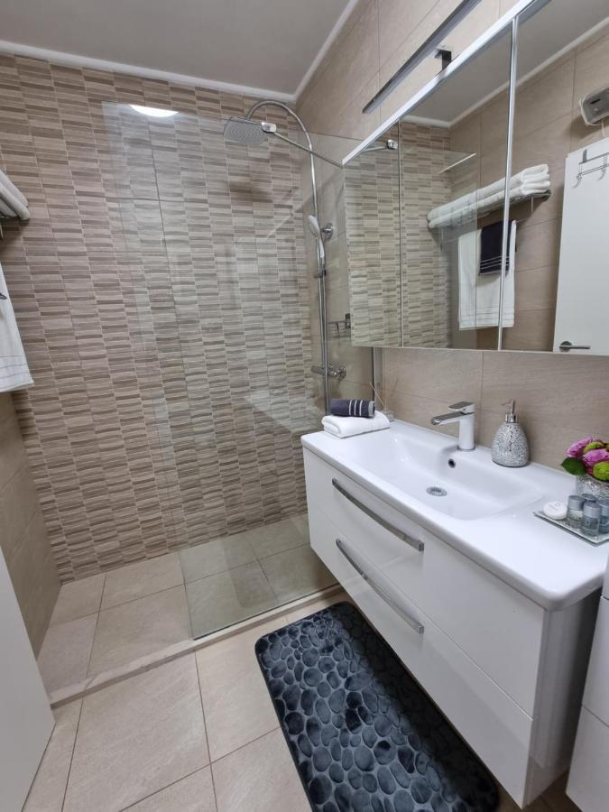 Bluesky Deluxe Apartment Free Parking Dubrovnik Bagian luar foto