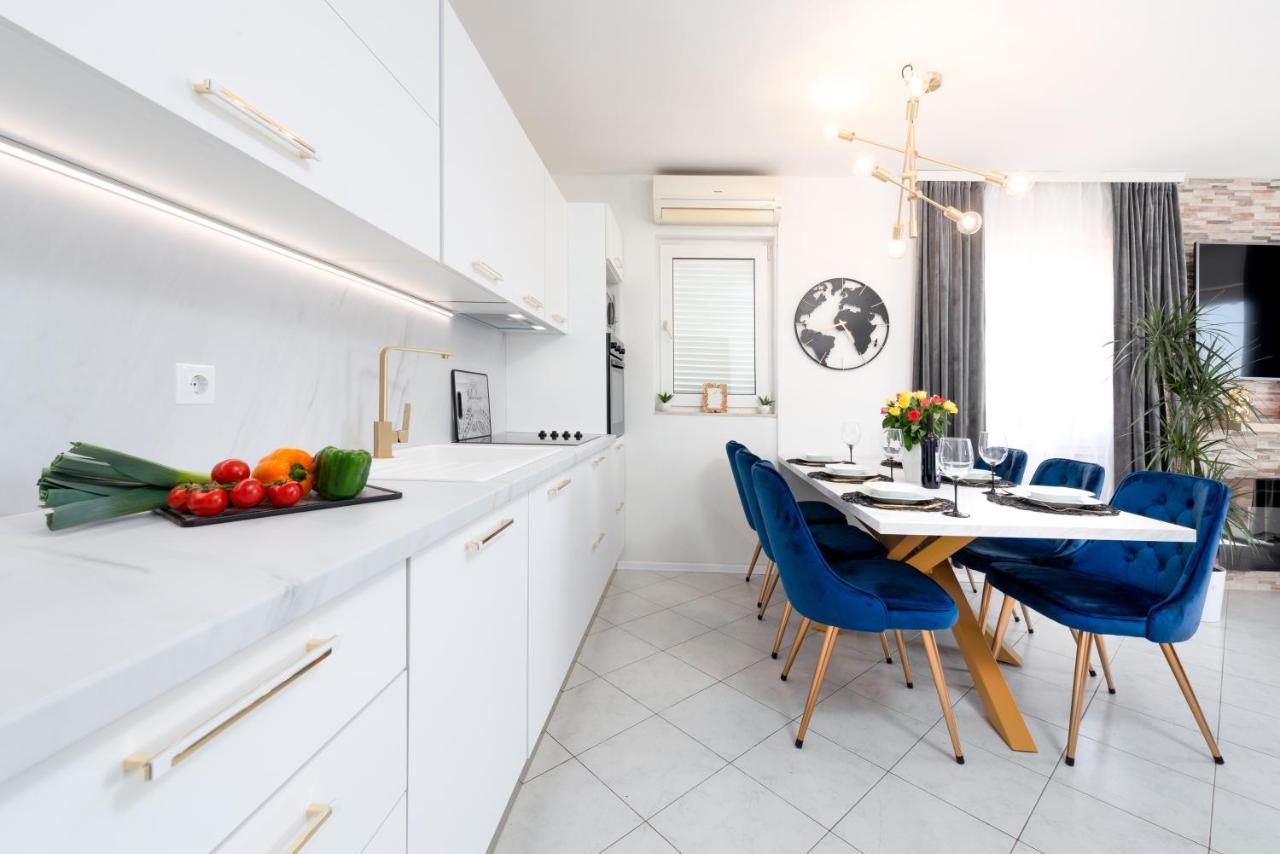 Bluesky Deluxe Apartment Free Parking Dubrovnik Bagian luar foto